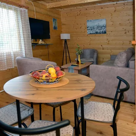 Deda Misina Koliba * Custica